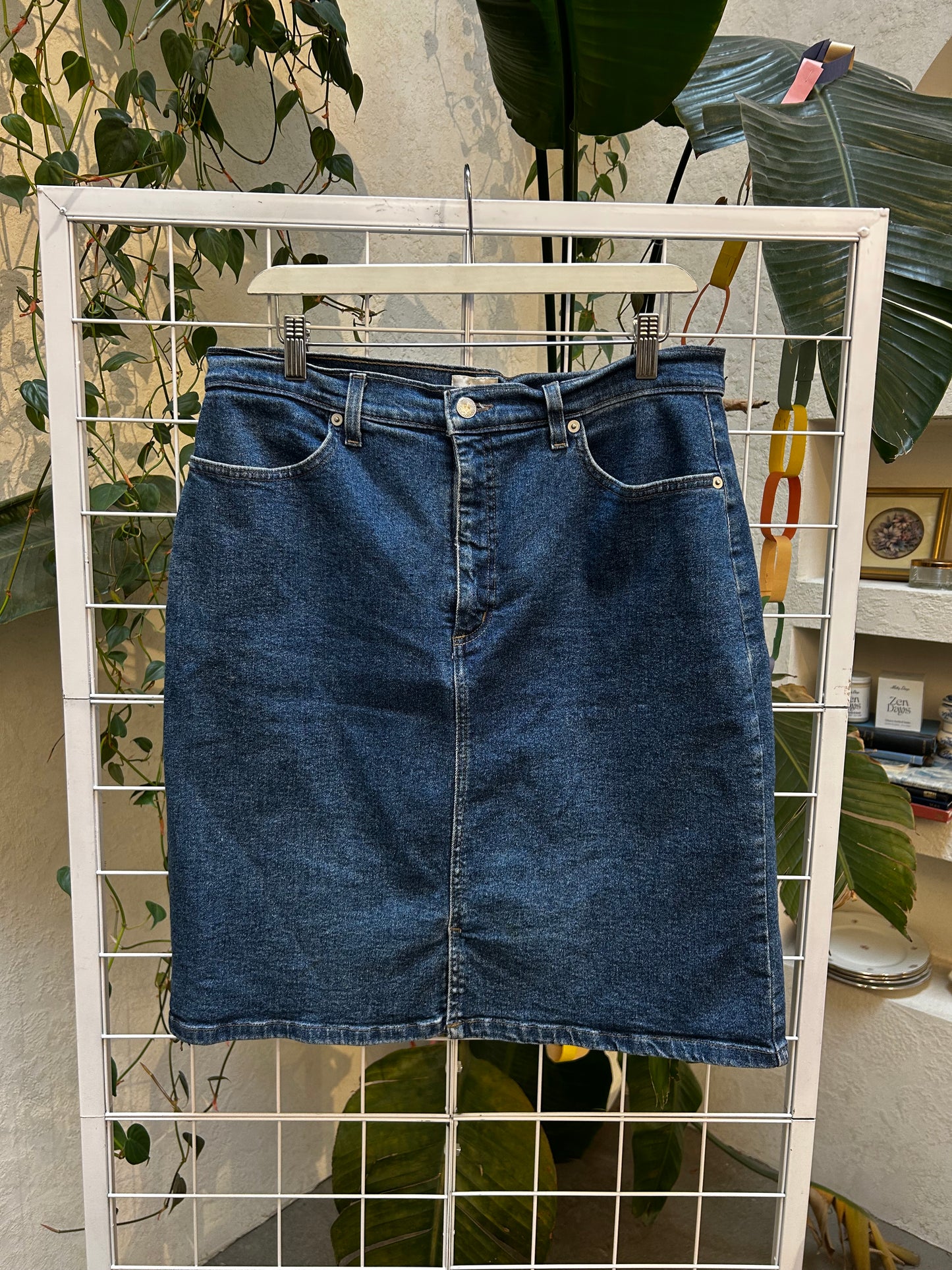 Cleo Medium Wash Denim Knee-Length Skirt