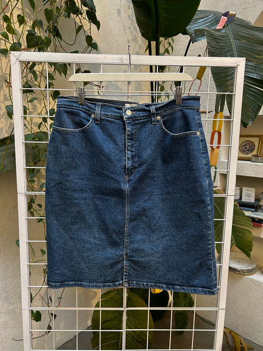 Cleo Medium Wash Denim Knee-Length Skirt